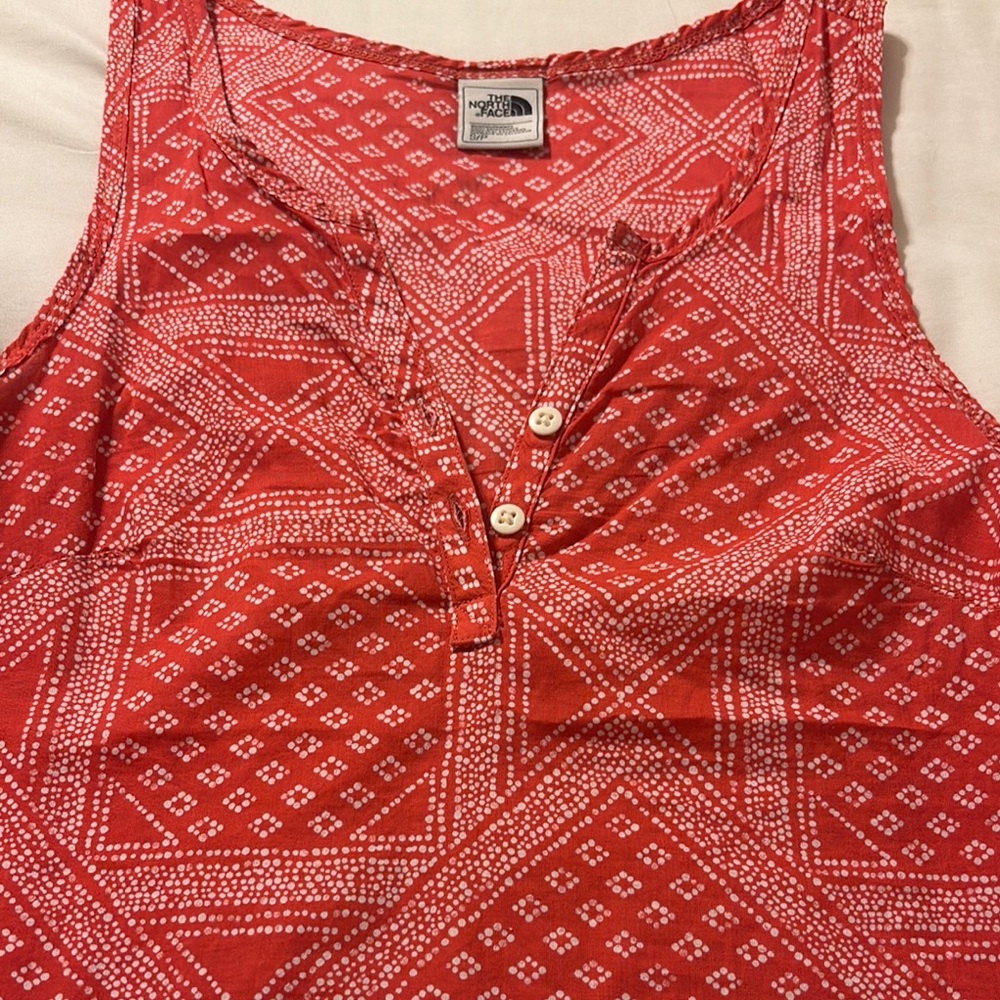 The North Face Pink Sleeveless Buttoned Tank Top
